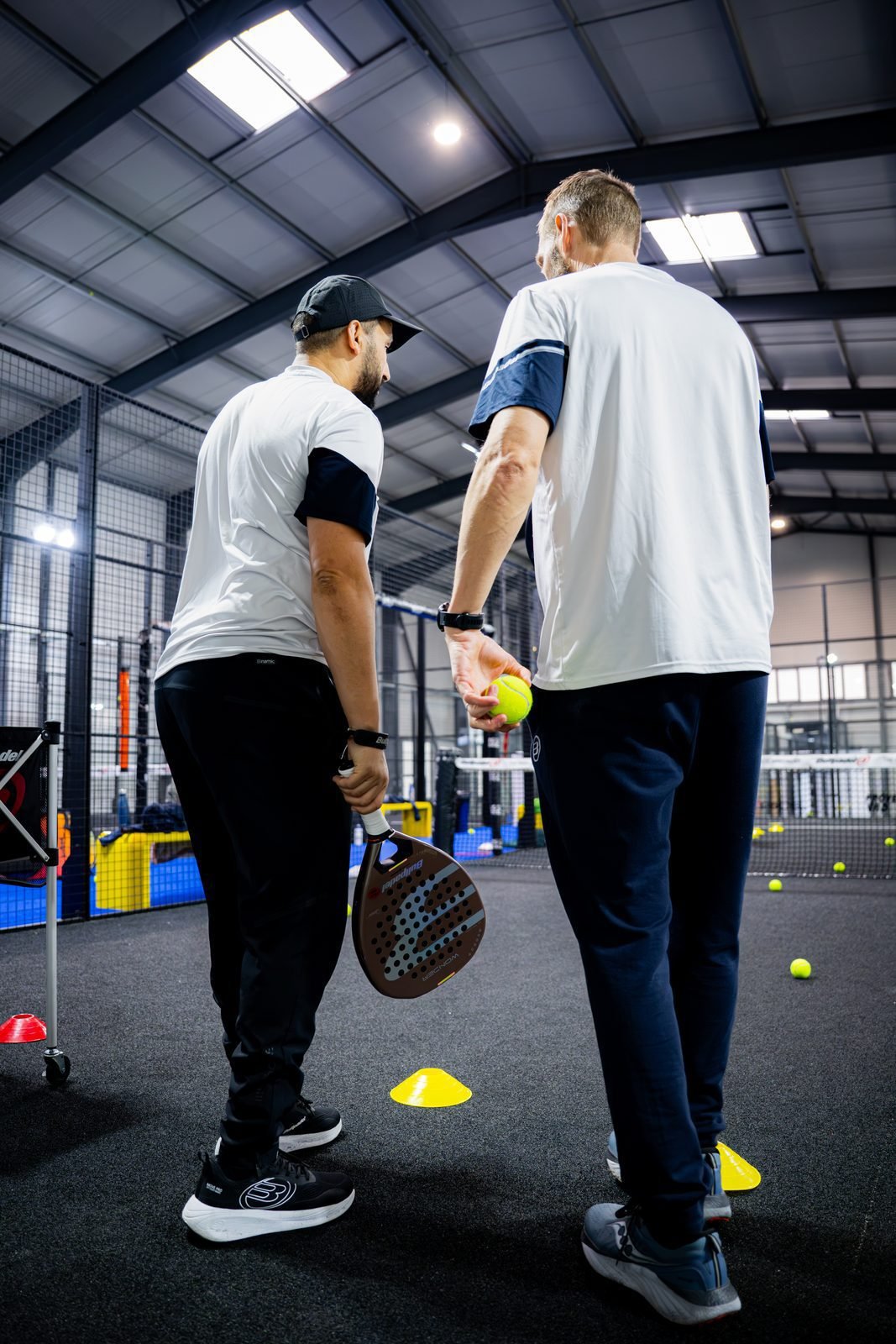 Cours de padel en duo sur une piste indoor ZE PADEL